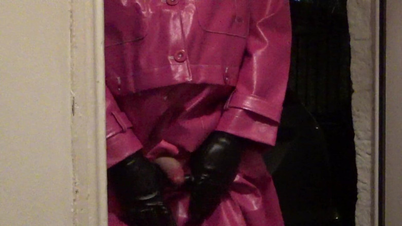 Leather Kirsten: Masturbation dans du cuir