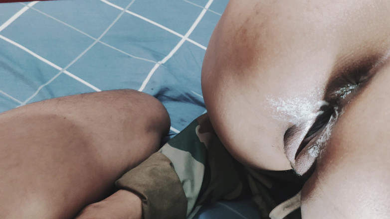 Soniya1997: sama pacar polisi