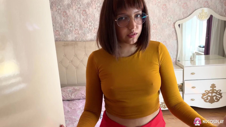 Nu Cosplay: Velma pieprzy zboczeńca, który był na niej