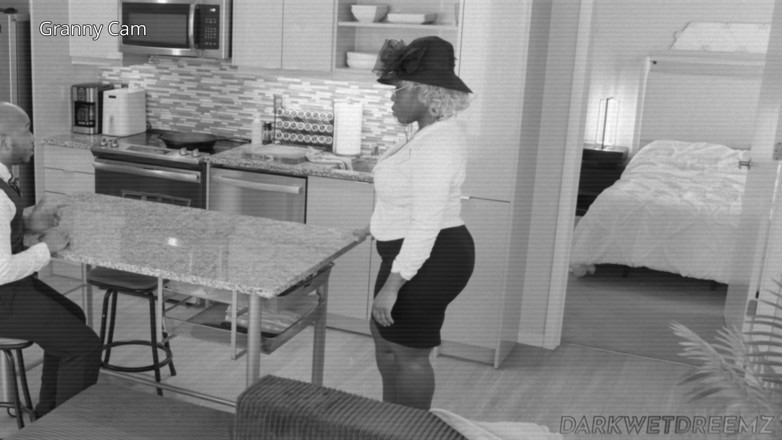 Dark Wet Dreemz: Caught Granny Fuckin My Man... Again!!