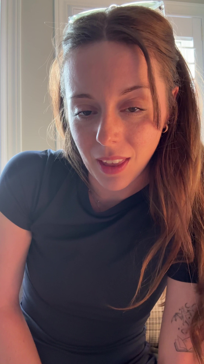 Nadia Foxx: Hottie in Glasses Tells You How to Stroke!