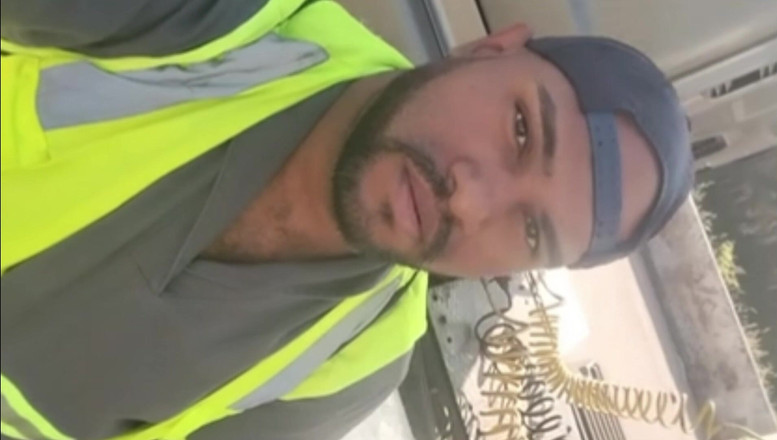 TheBlacKHunterr: Udělej se dovnitř náklaďáku