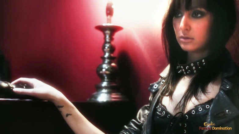 Erotic Female Domination: Дія втрьох, насолоджуючись запальною жінкою в неслухняній шкірі