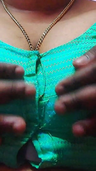 Cikgu India yang cantik bersendirian dengan pelajar
