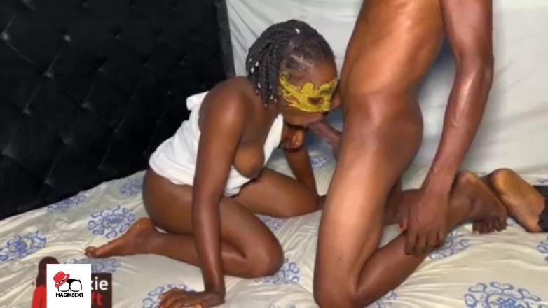 Magiksex1: सौतेला बाप कामुक सौतेली बेटी को चोदता है