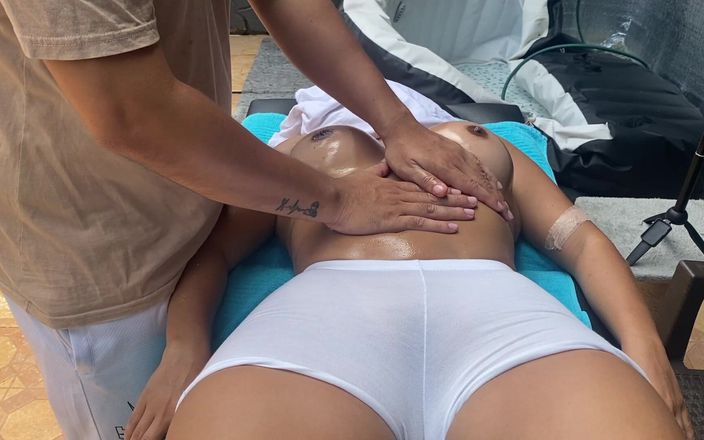 SENSESEX: Sesi pijat tetangga pantat bahenolku