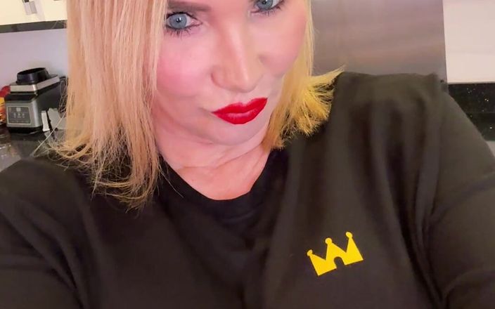 Sophie James: Obrigado Faphouse pela camiseta