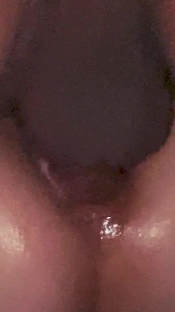 Jollyfuckingoldman: La MILF Della Porta Accanto Apre Le Gambe Parte 12