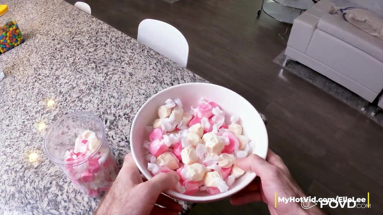 Desert Cuties: Drobná asijská Elle Lee Halloween 2022 kompilace oslava