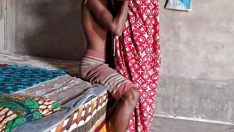 Desigol99: Istriku mengguncangku dengan memasukkan kontolnya ke dalam pantatku