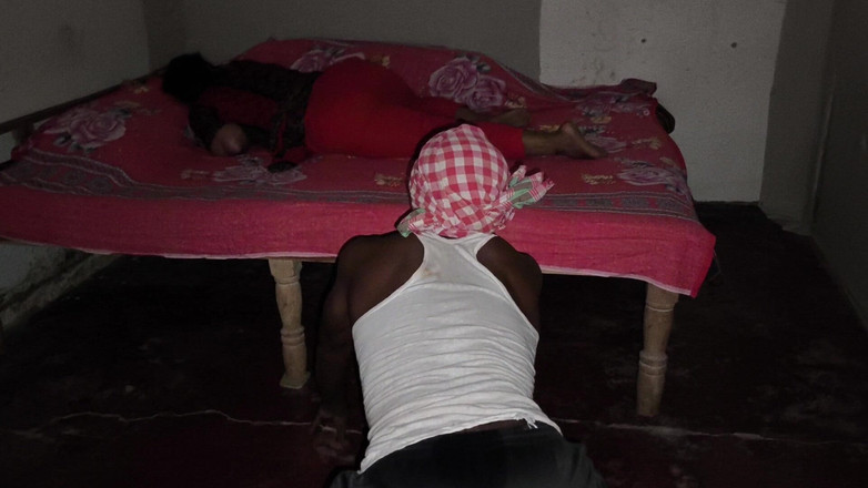 SAFI TV: Eu adormecei minha tia e comecei a transar com ela...