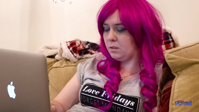 Nerd Pervert: Jessica Scotland - Booty Call Blowjob