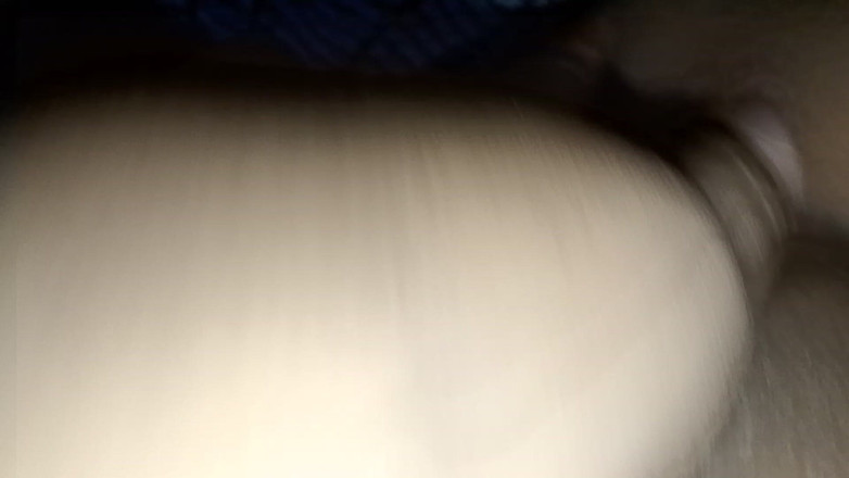 rebelde502: 여자는 충동을 참을 수 없다