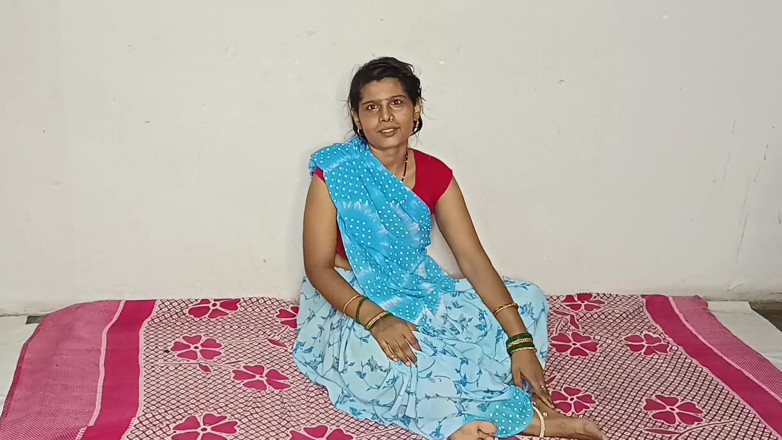 Desi Bhabhi Neha: Private amateur-ficksession im wohnzimmer - heißer indischer arsch fickt MILF desi...