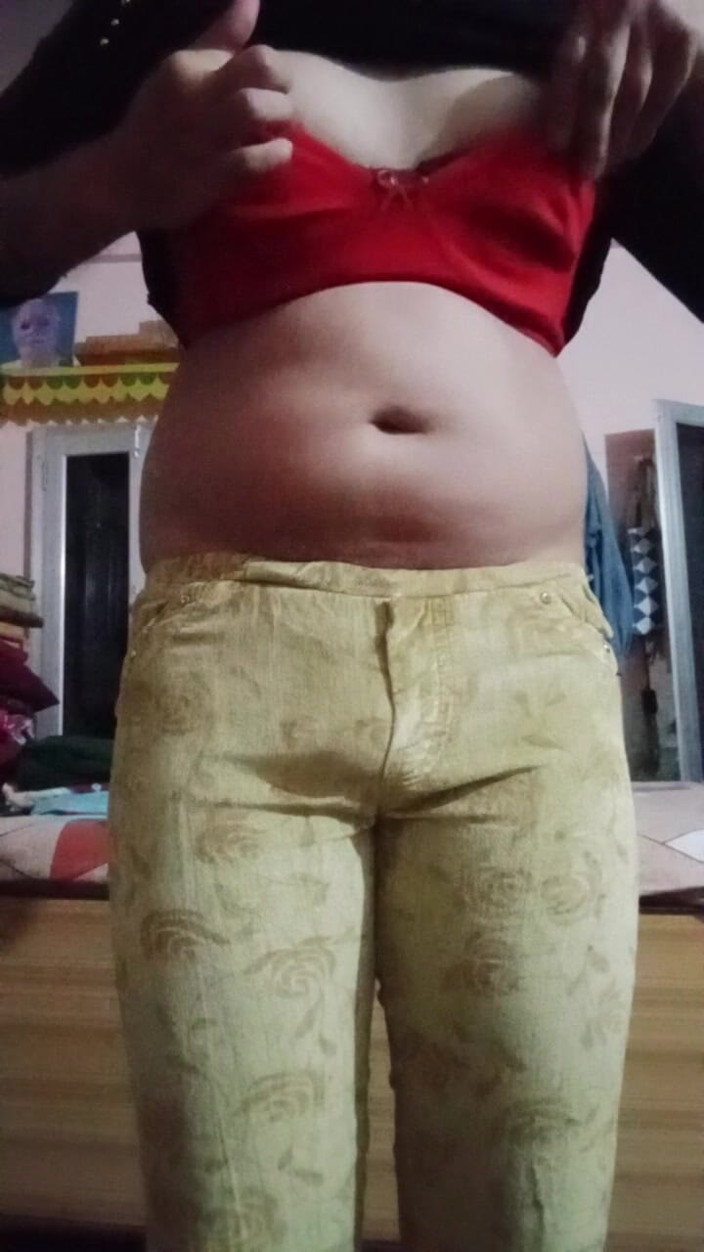 Gaurisissy: Indian Gay Crossdresser Gaurisissy Pressing and Playing with Her Big...