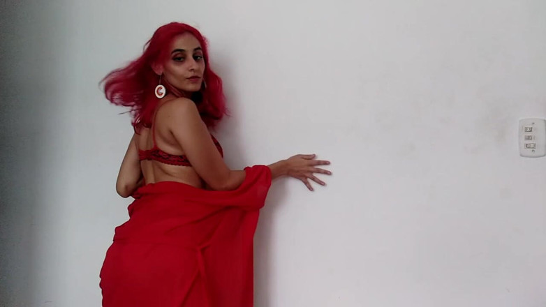 Ms Candy Bunny: कपड़े उतारना और खेलना