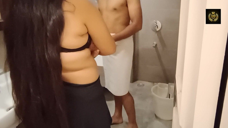 Top10: 男朋友按摩和性交狗式大屁股