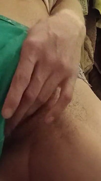 화장실에서 수업 전에 털이 무성한 보지를 따먹어