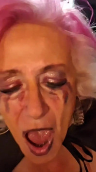 Tears Streaming Toe Sání orgasmu - zralá závislá na nohou, stříká tvrdě