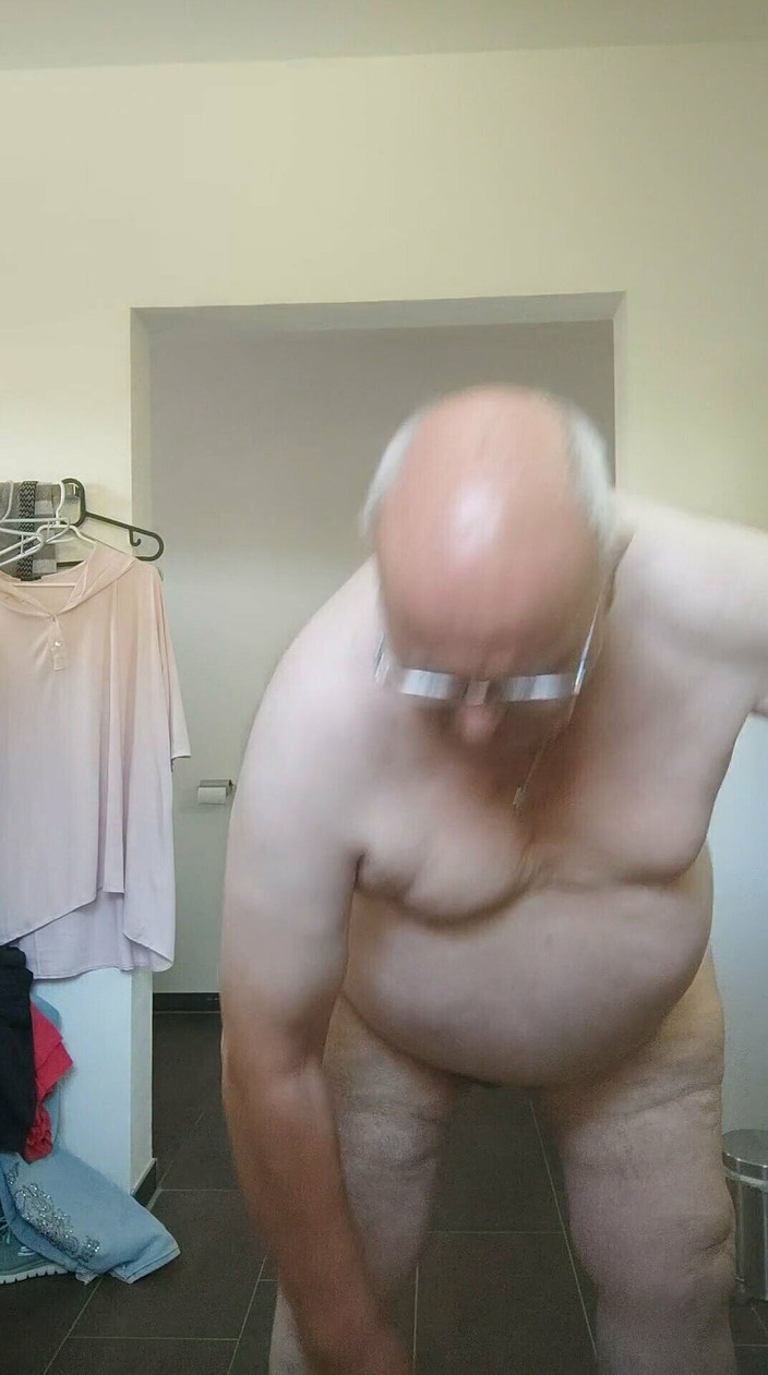 Karlchengeil: Pisse, nettoyage, baise