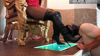 Kinky Castle: Misrtress Luciana Stiefelputzdienst bahagian 2