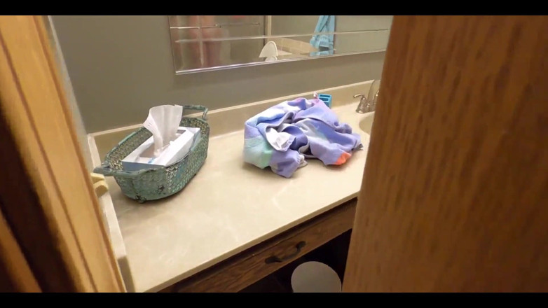 ScarlettRavenXO: Stepdaughter Caught Watching Stepfather and Sucks His Dick with a...