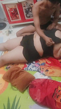 Lick the Pussy of a Horny, Busty Girl