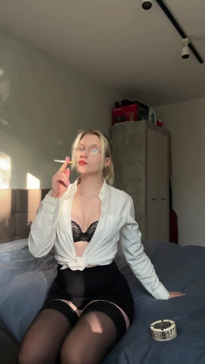 MertyXXX: Secretary