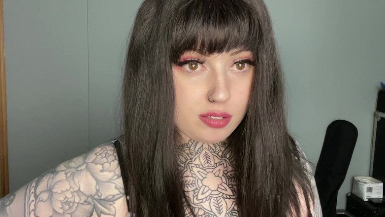 Miss Valentina: 10 причин залишити дружину