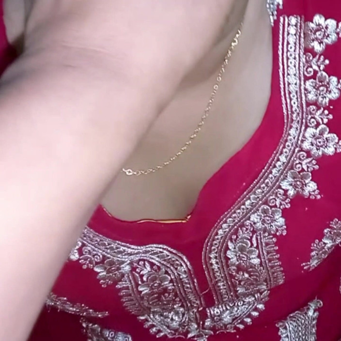 Your-Eshita: La bella ragazza deshi viene scopata video parte 01