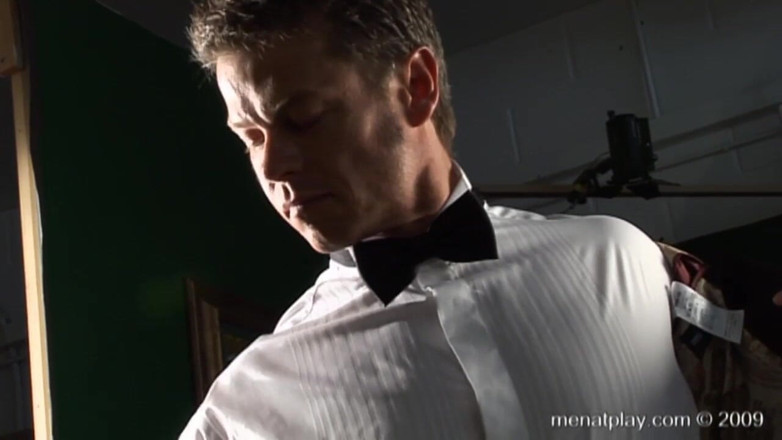 MenAtPlay: Nathan Lewis' Solo