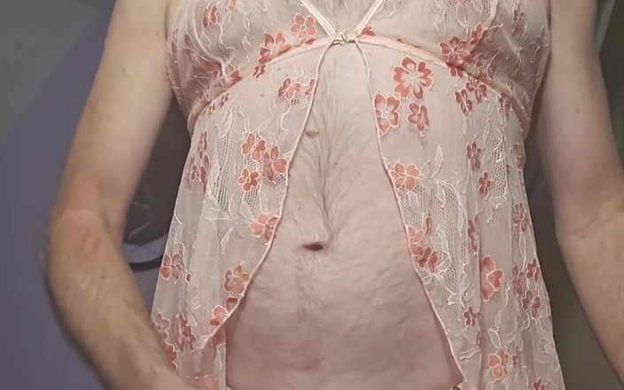Fantasies in Lingerie: Dantelli şeftali bebek bebeğimi ve külotumu giyerken güzel bir boşalma