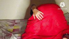 Priya roy: Velký zadek krásná Desi Laal Saari Bhabhi Šuká zezadu .. podle Devar