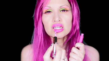 Lady Mesmeratrix Official: Trapped inside my lipstick