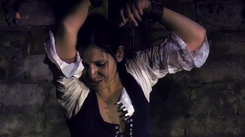 Inquisition and prison world: Agatha'nın kasık kılları, kırbaçlanmadan önce bir kırbaç ve bastonla tıraş edilir