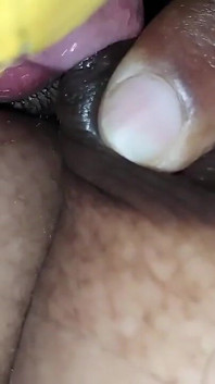 Srílanský pár nohy sex prsa sání s masáží prsou detailní péro sání kouření a čůrák mezi prsy Domácí made sex
