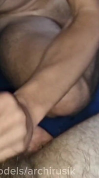 Im Freien Twink in Den Büschen Mit Einem Rauen Daddy, Gefickt Und Mit Großem Schwanzsperma Bedeckt
