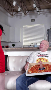 Große wurstpizza