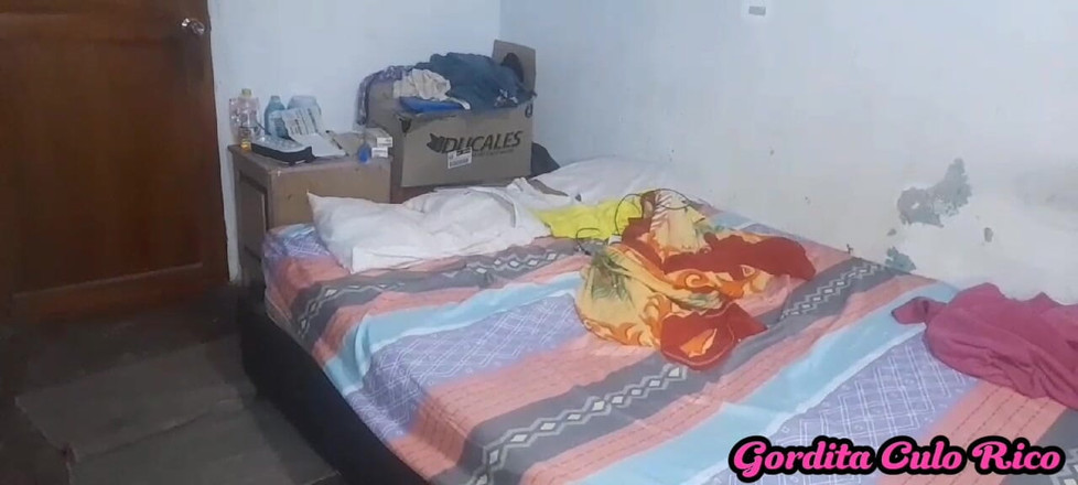 Gordita Culo Rico: Quente gorda Laura Lane esfrega sua enorme buceta