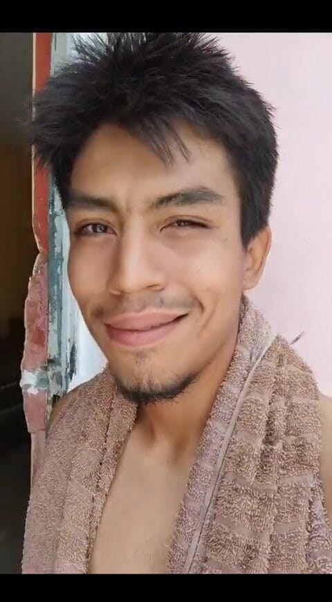 AlexAlejandro13: Masturbasi muncrat di rumahku sendirian sambil bugil