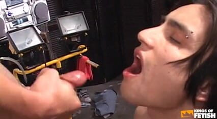 Gay Diaries: Horny dude gets his tight asshole rammed by a guy...