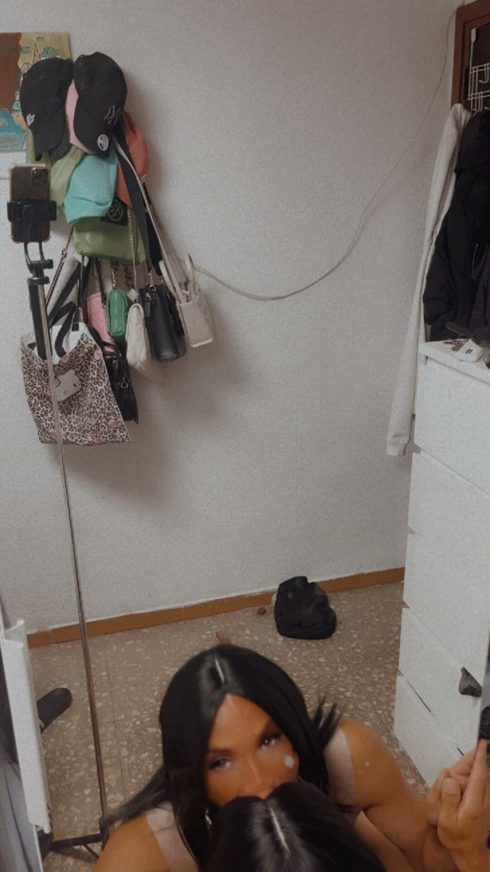 Sissy Slut Brianna: Belai Zakar Kecil Itu Hingga Ke Tali, Ladybug. Teruskan Tangan...