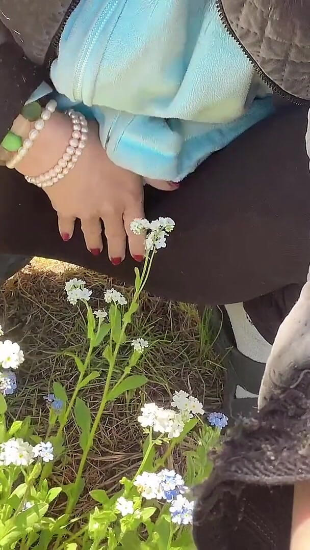 Piss Pussy for Care Flower Tree