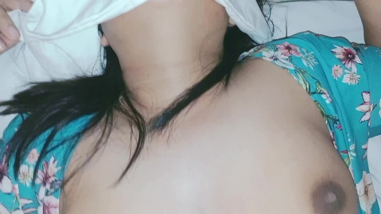 Ayuningsih: Vzala jsem svého mladého muže do hostince, protože jsem byla...