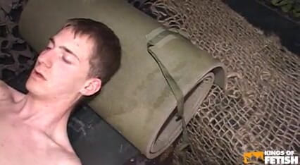 Gay Diaries: Zvědavý chlap zkouší své kamarádce nové hračky pro dospělé, než...