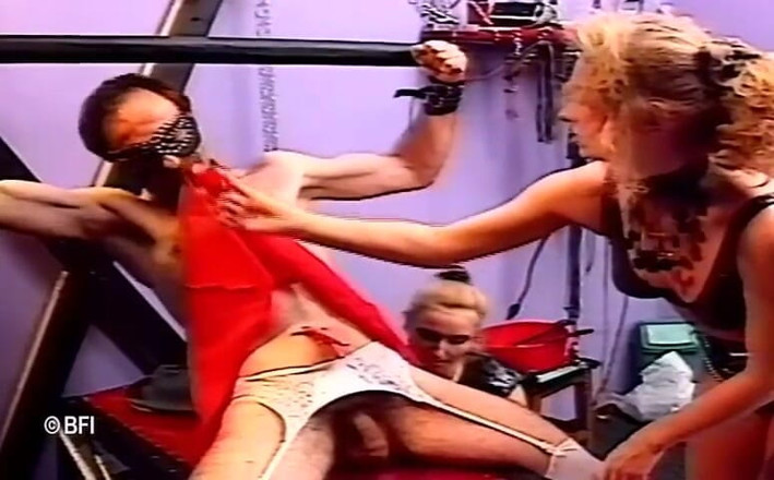 House of lords and mistresses in the spanking zone: Pengganas femdom berganda