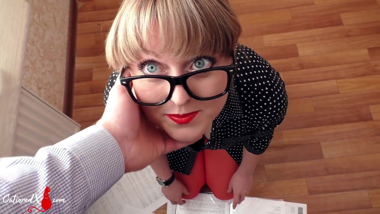 Catin Red: Secretary sucks big cock boss and cumshot on face POV