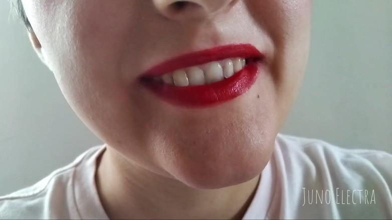 The Antichristrix: Reuzvrouw Red Lips heeft honger naar je pov