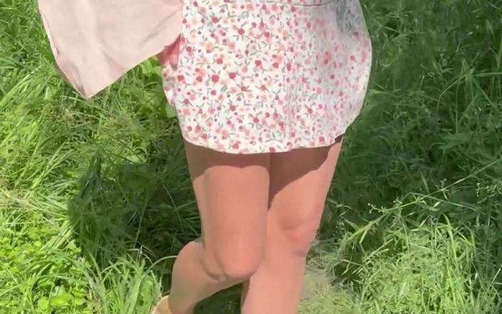 Sonya Pretty: Nacktes schönes mädchen