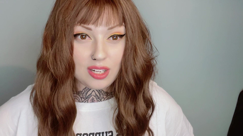 Miss Valentina: Cea mai mică pulă pe care am văzut-o sph